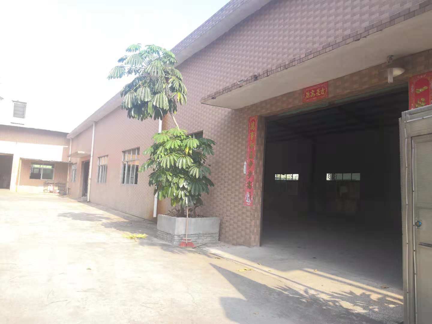東莞橫瀝新出獨(dú)棟單一層磚墻到頂廠房700平方廠房出租