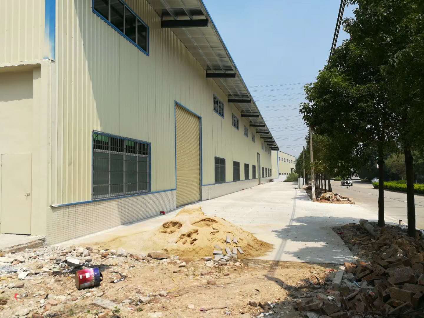 東莞石排原房東獨(dú)棟單一層鋼結(jié)構(gòu)廠房1300平方廠房出租