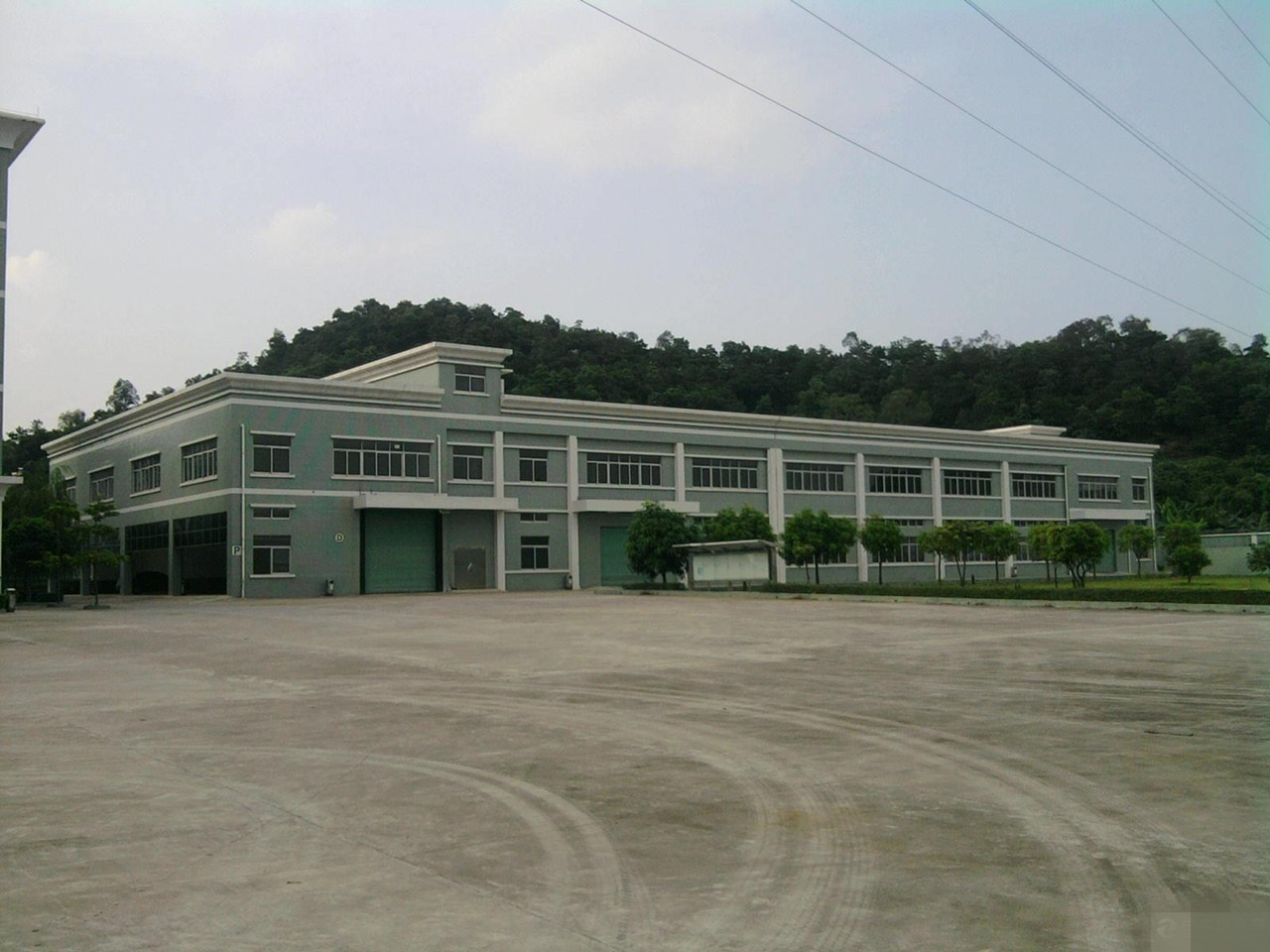 東莞橫瀝新出獨門獨院兩層重工業(yè)廠房4300平廠房出租