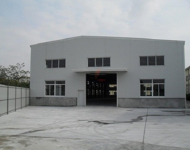 東莞橋頭獨(dú)院鋼構(gòu)單一層廠房630平方廠房出租可做污染行業(yè)
